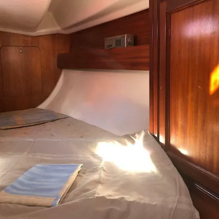 Úszó hotel Libertyboating *